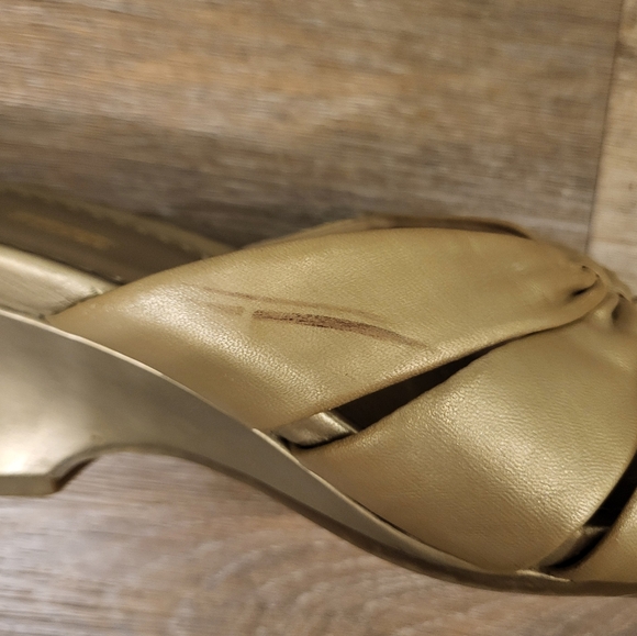 Greenwich Village Slip On Sandals Size 8 Soft Gold - Picture 6 of 9